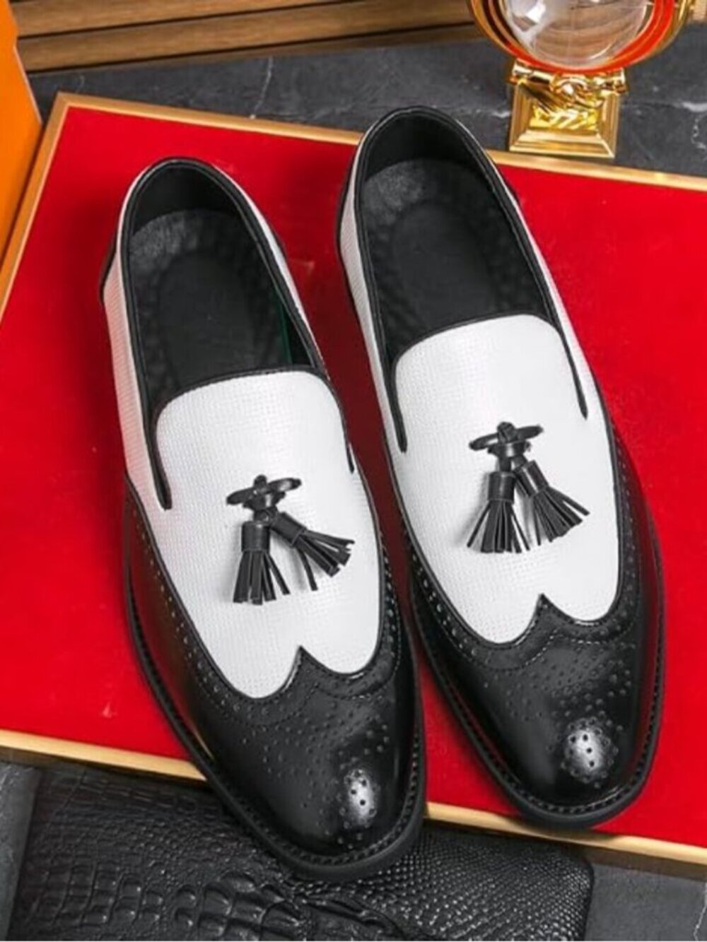 Men's Black White Penny Loafers With Tassels Casual Dress Shoes Loafers Slip On